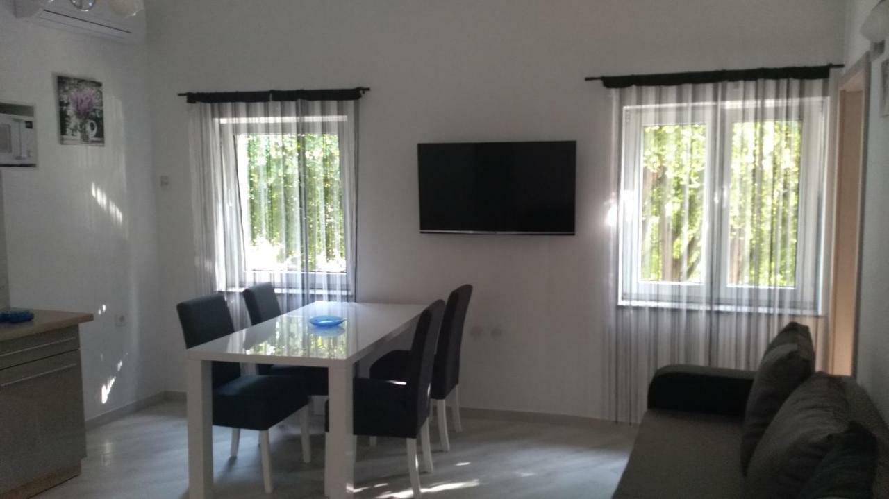 Danijel Apartment Novi Vinodolski Luaran gambar